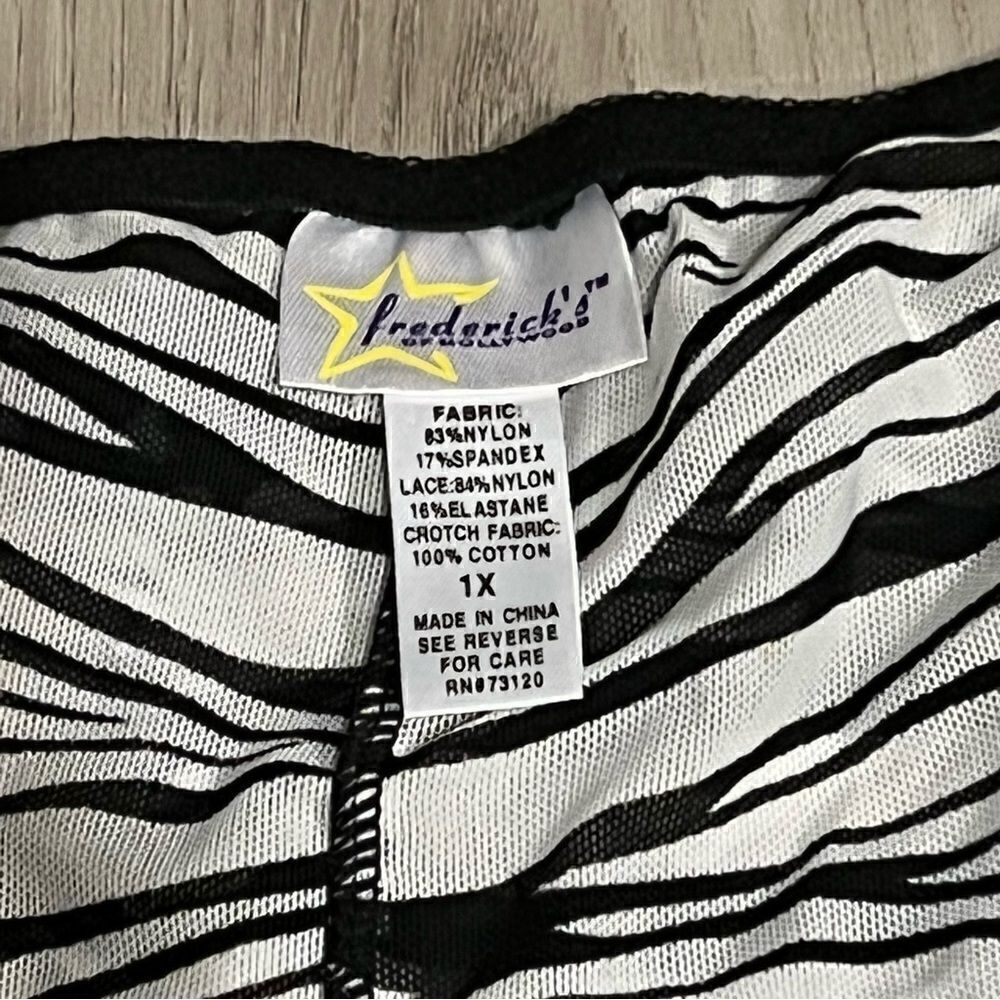 Fredericks of Hollywood lingerie sleep shorts zebra print size 1X - Picture 6 of 7